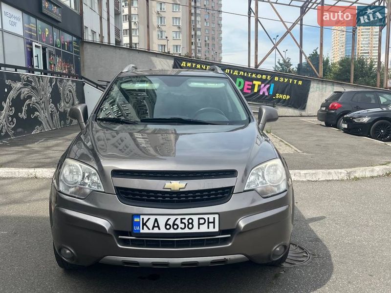 Позашляховик / Кросовер Chevrolet Captiva 2012 в Києві