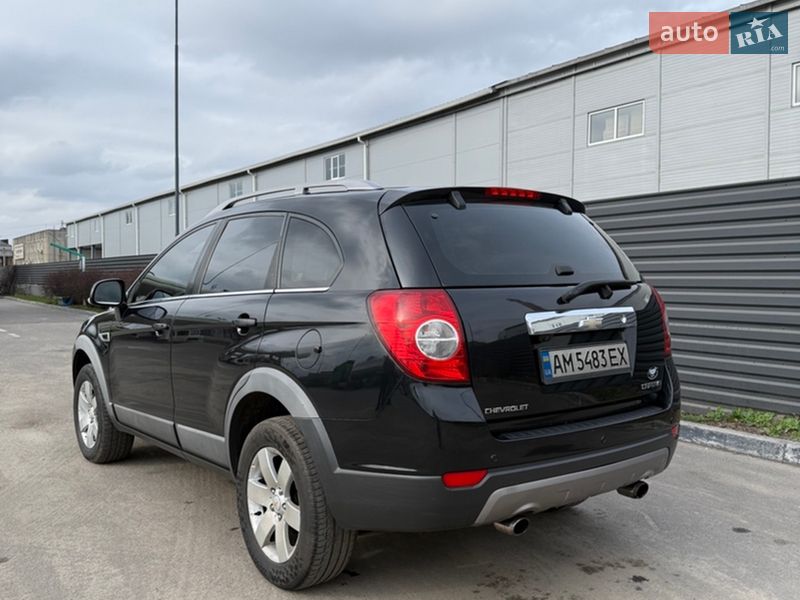 Позашляховик / Кросовер Chevrolet Captiva 2012 в Житомирі