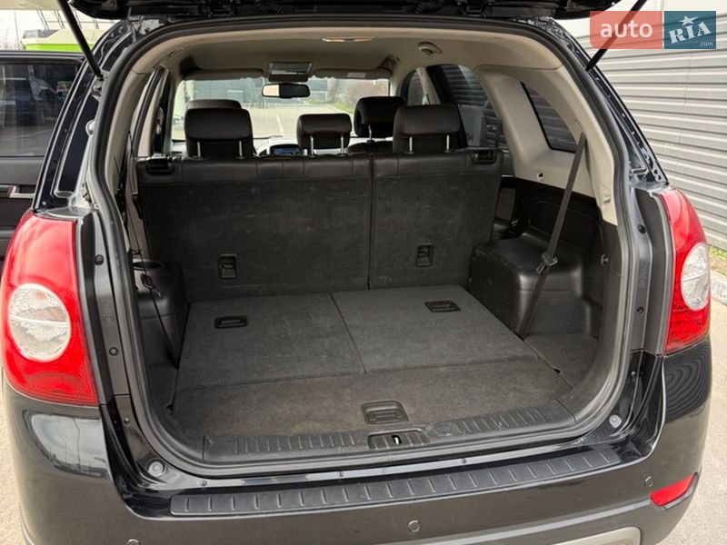 Позашляховик / Кросовер Chevrolet Captiva 2012 в Житомирі