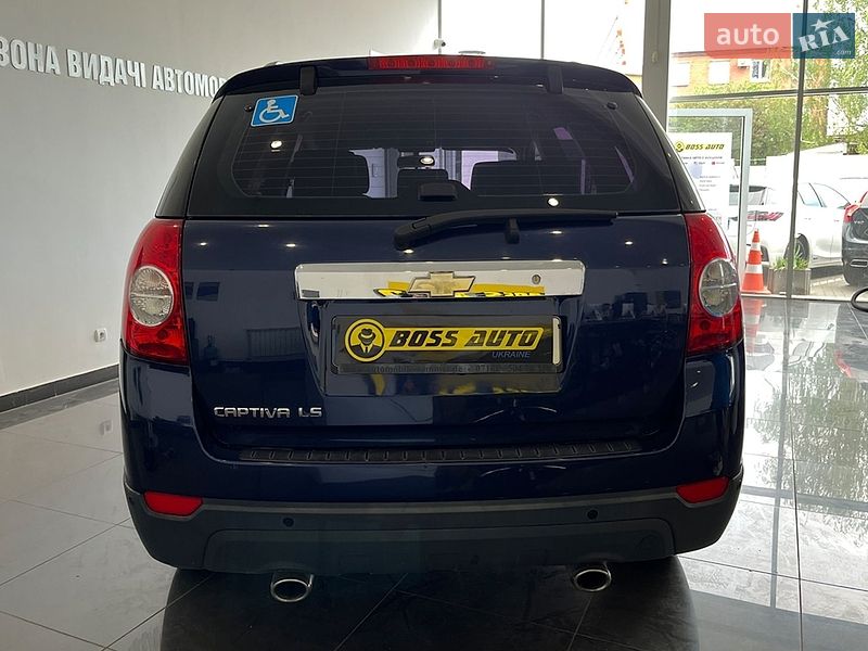 Внедорожник / Кроссовер Chevrolet Captiva 2010 в Львове