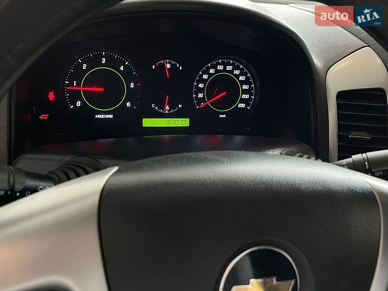 Внедорожник / Кроссовер Chevrolet Captiva 2010 в Львове