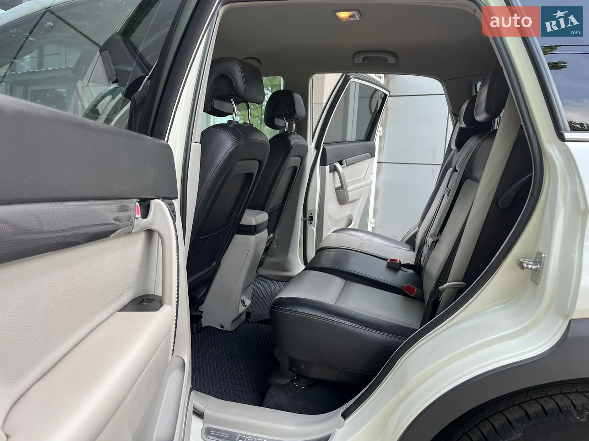 2011 Chevrolet Captiva - мініатюра 32