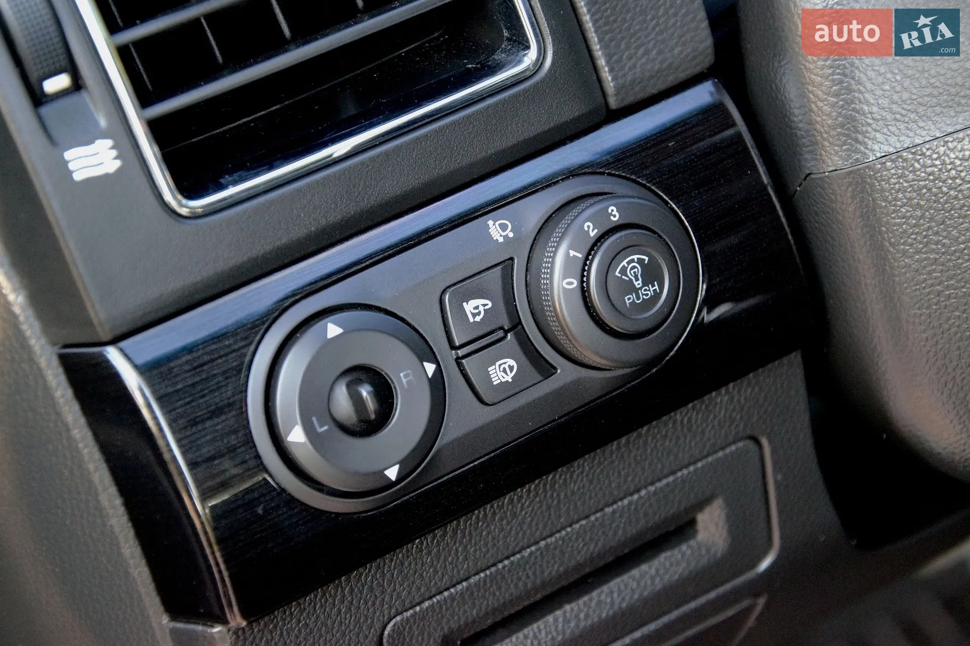2012 Chevrolet Captiva - мініатюра 30