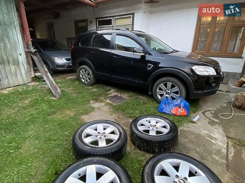 Позашляховик / Кросовер Chevrolet Captiva 2008 в Ужгороді фото 3 Позашляховик / Кросовер Chevrolet Captiva 2008 в Ужгороді