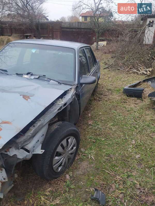 Седан Chevrolet Cavalier 1994 в Броварах фото 10 Седан Chevrolet Cavalier 1994 в Броварах