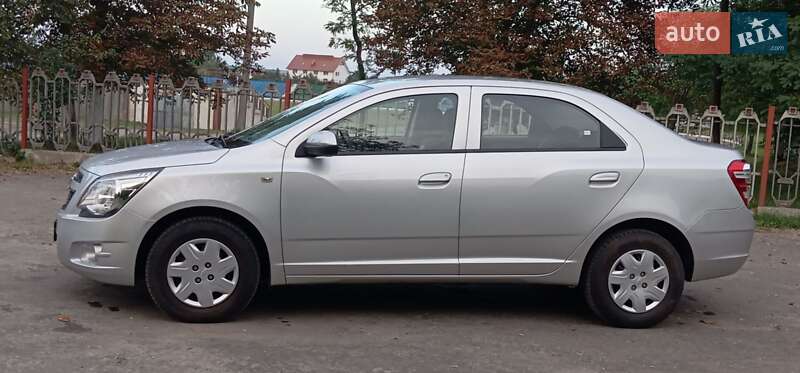 Седан Chevrolet Cobalt 2021 в Бучаче