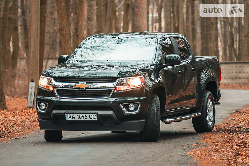 Пикап Chevrolet Colorado 2015 в Киеве