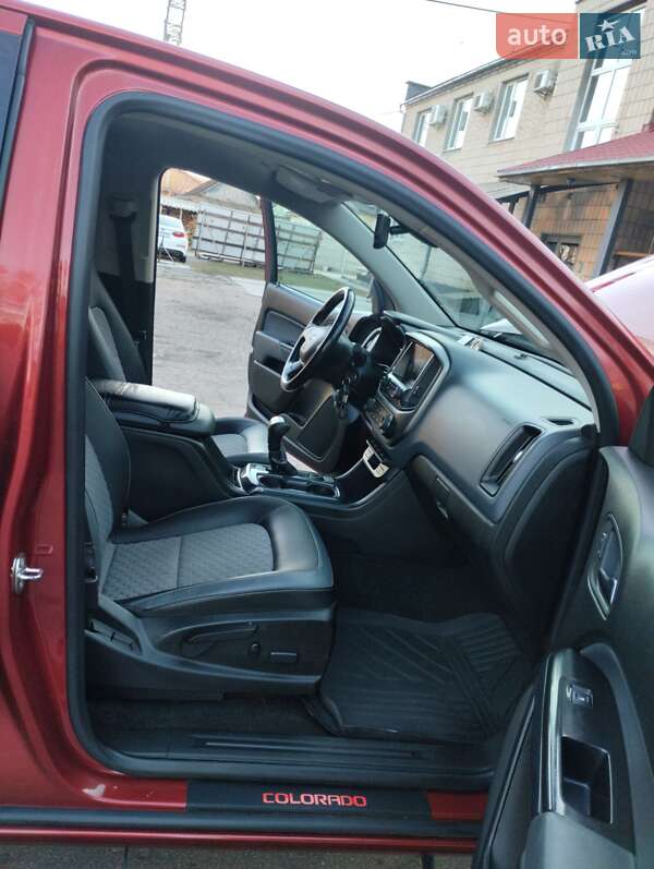 Пикап Chevrolet Colorado 2015 в Чернигове