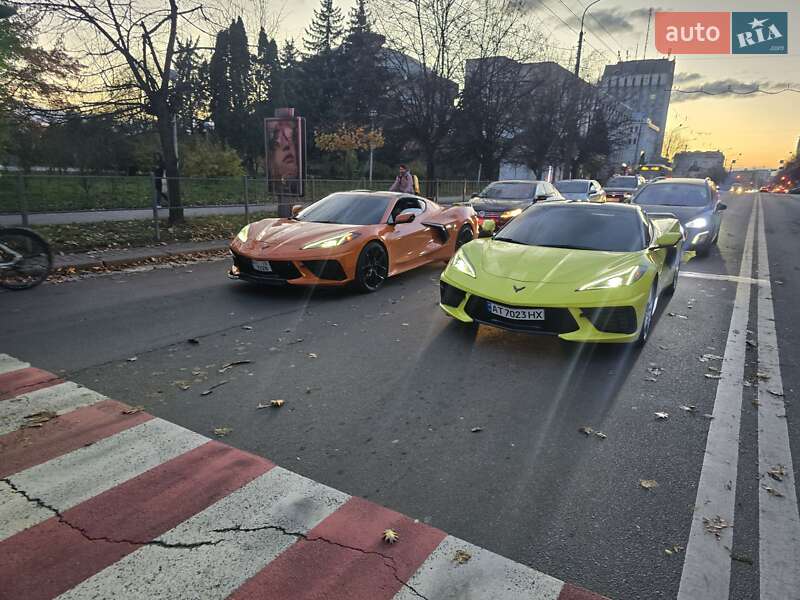 Кабріолет Chevrolet Corvette 2022 в Івано-Франківську