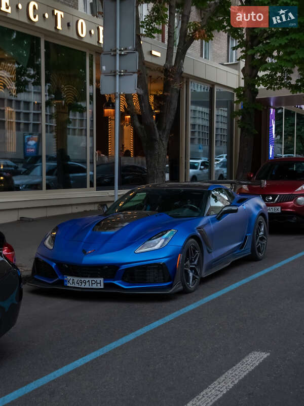 Купе Chevrolet Corvette 2019 в Киеве