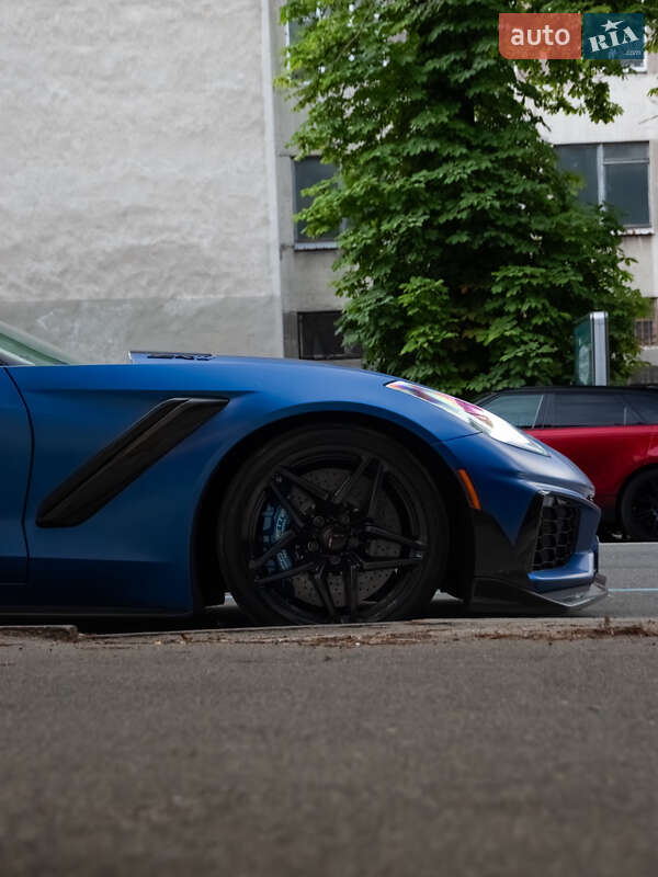Купе Chevrolet Corvette 2019 в Киеве