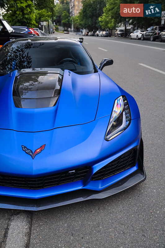 Купе Chevrolet Corvette 2019 в Киеве