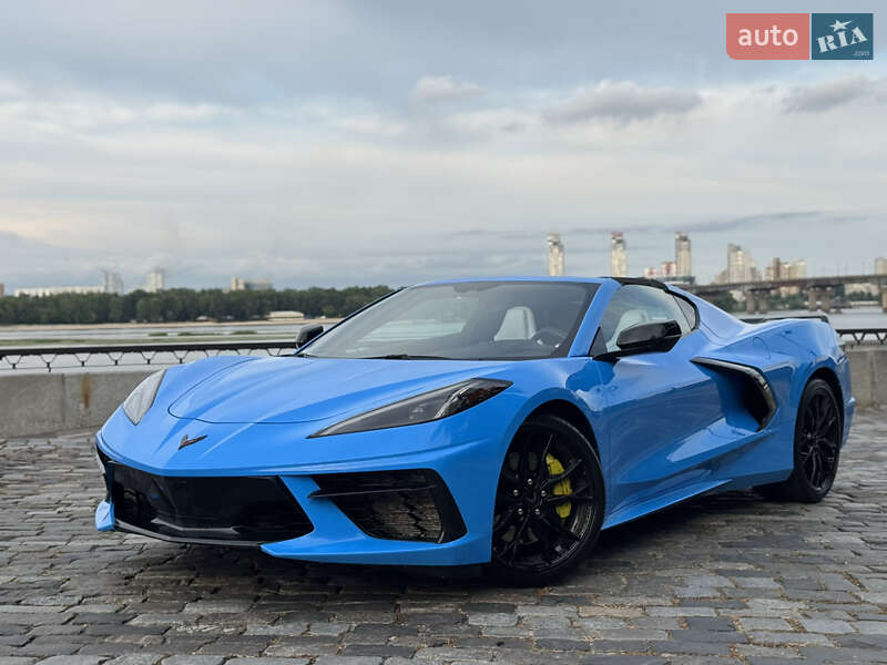 Кабриолет Chevrolet Corvette 2022 в Киеве