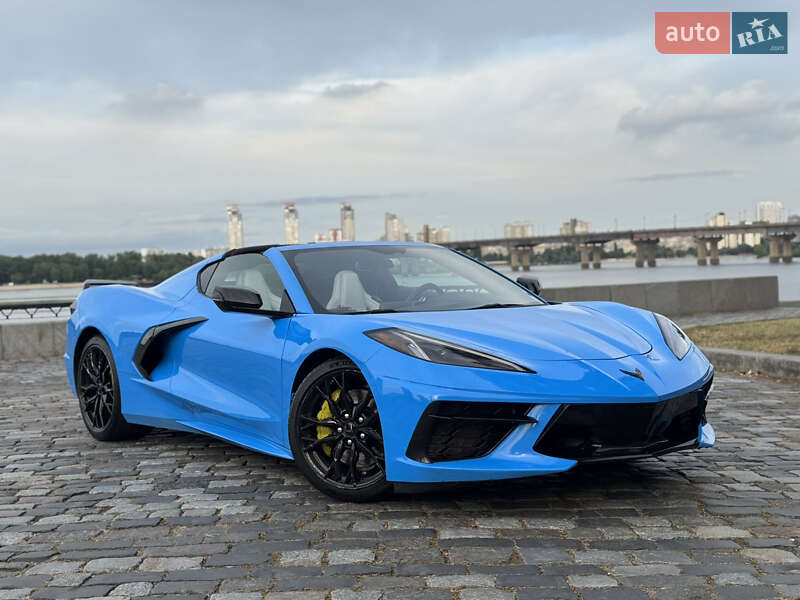 Кабриолет Chevrolet Corvette 2022 в Киеве
