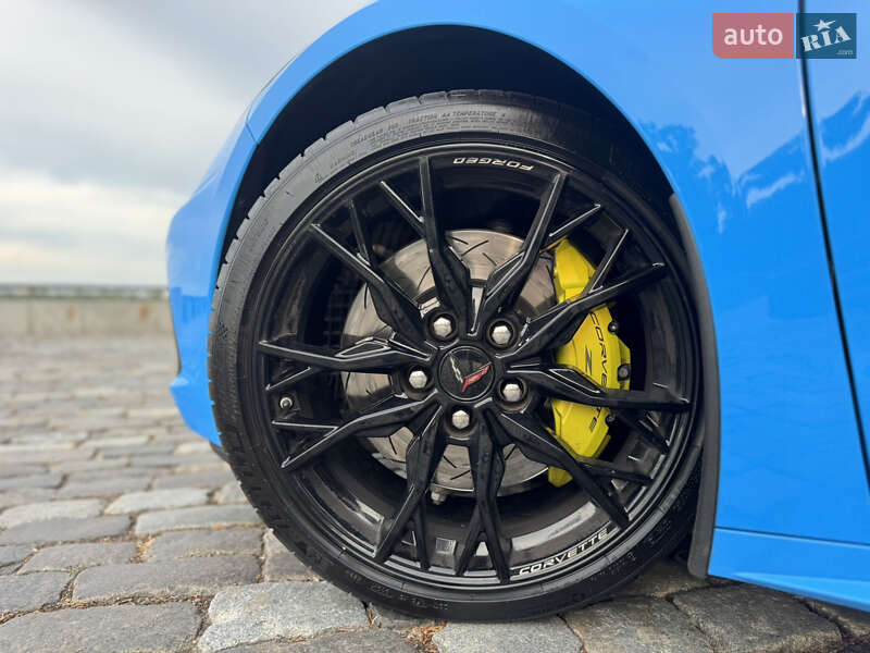 Кабриолет Chevrolet Corvette 2022 в Киеве