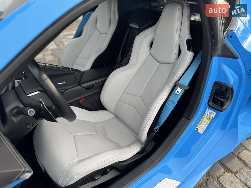 Кабриолет Chevrolet Corvette 2022 в Киеве
