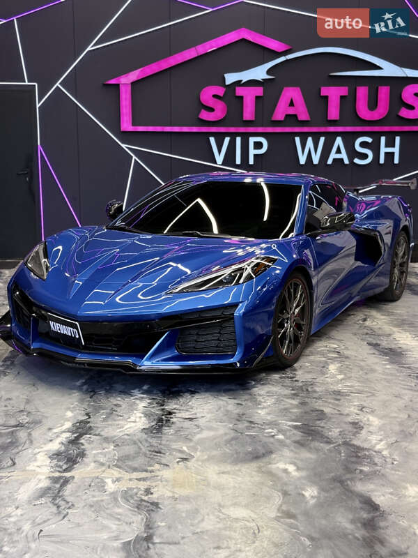 Кабриолет Chevrolet Corvette 2023 в Киеве