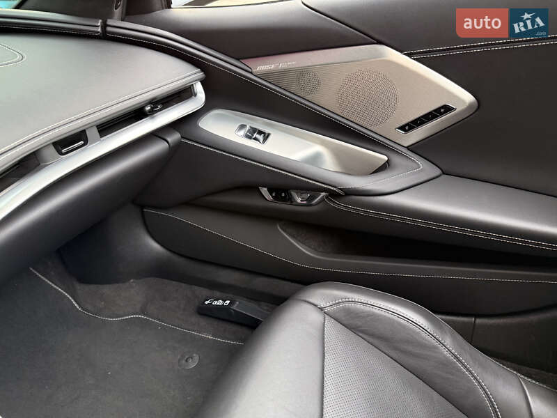 Кабриолет Chevrolet Corvette 2023 в Киеве