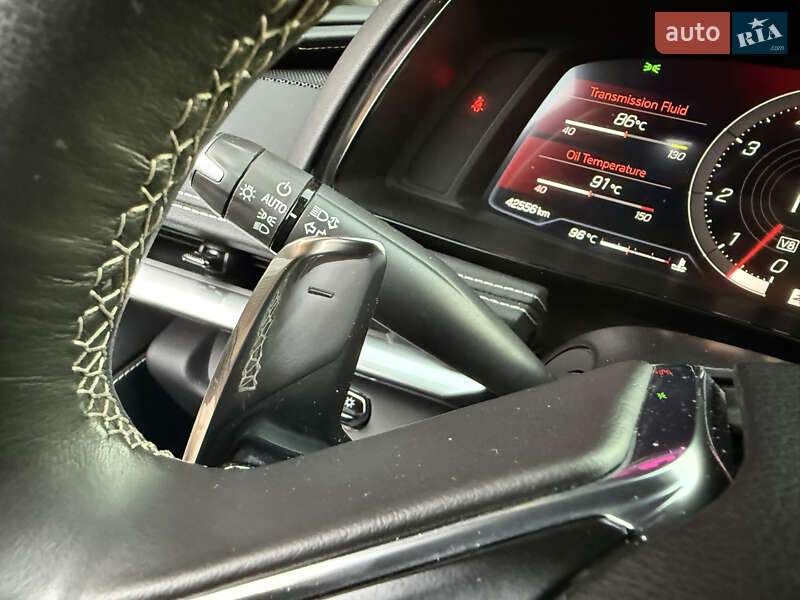 Кабриолет Chevrolet Corvette 2023 в Киеве