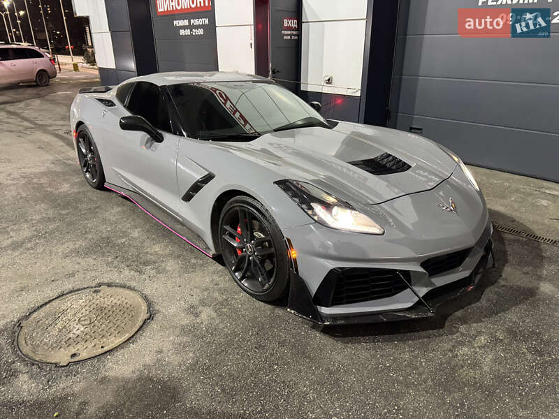 Кабриолет Chevrolet Corvette 2016 в Киеве