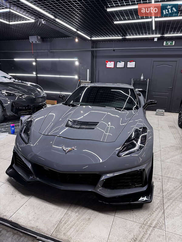 Кабриолет Chevrolet Corvette 2016 в Киеве
