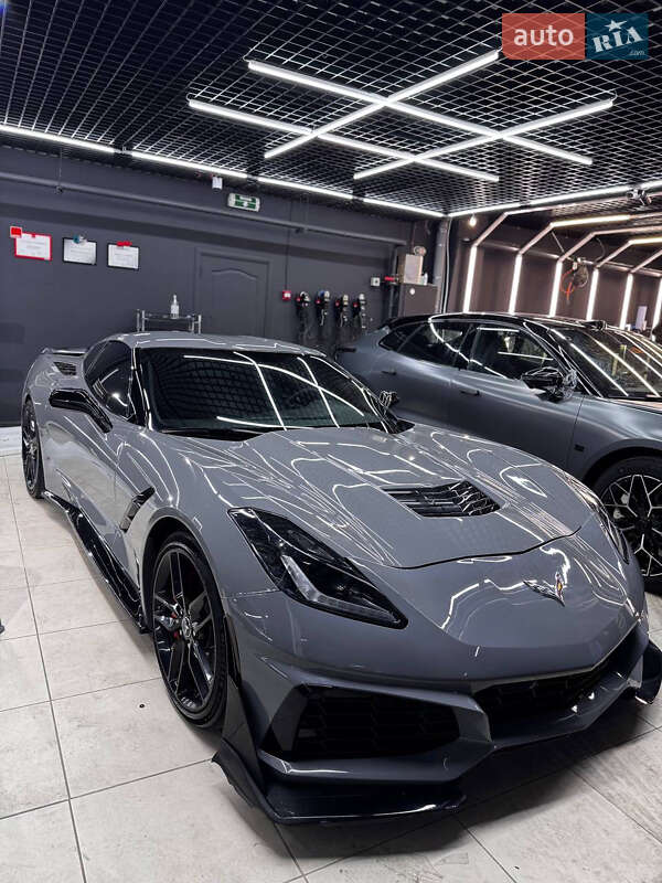 Кабриолет Chevrolet Corvette 2016 в Киеве