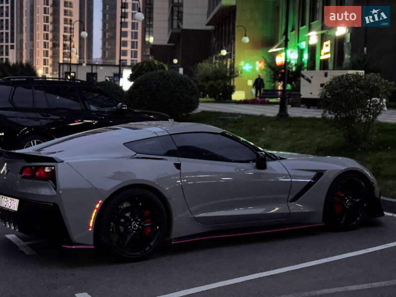 Кабриолет Chevrolet Corvette 2016 в Киеве