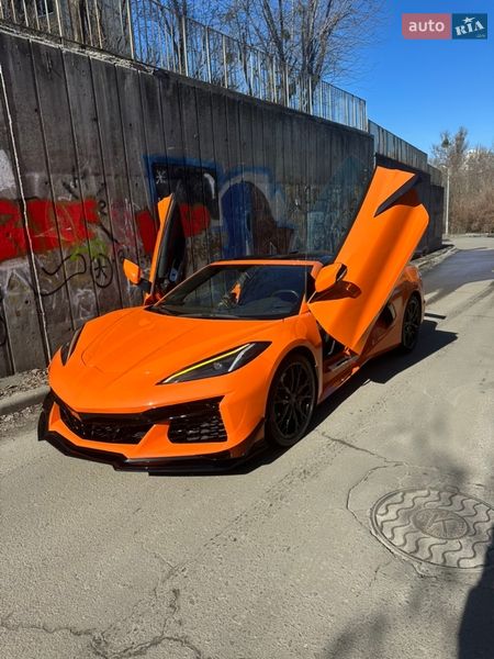 Кабриолет Chevrolet Corvette 2022 в Киеве