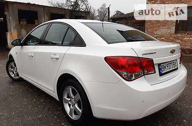 Седан Chevrolet Cruze 2010 в Сумах