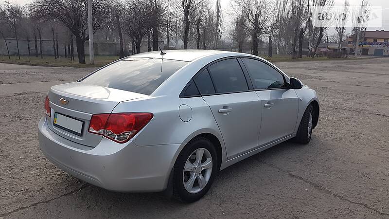 Седан Chevrolet Cruze 2012 в Кривому Розі