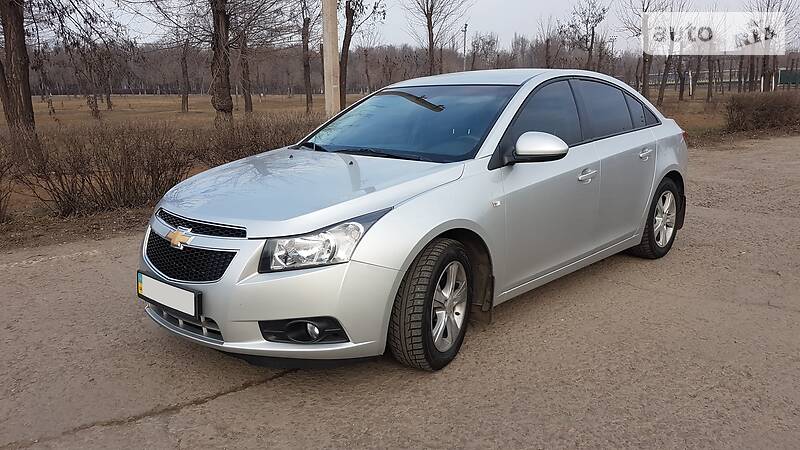 Седан Chevrolet Cruze 2012 в Кривому Розі