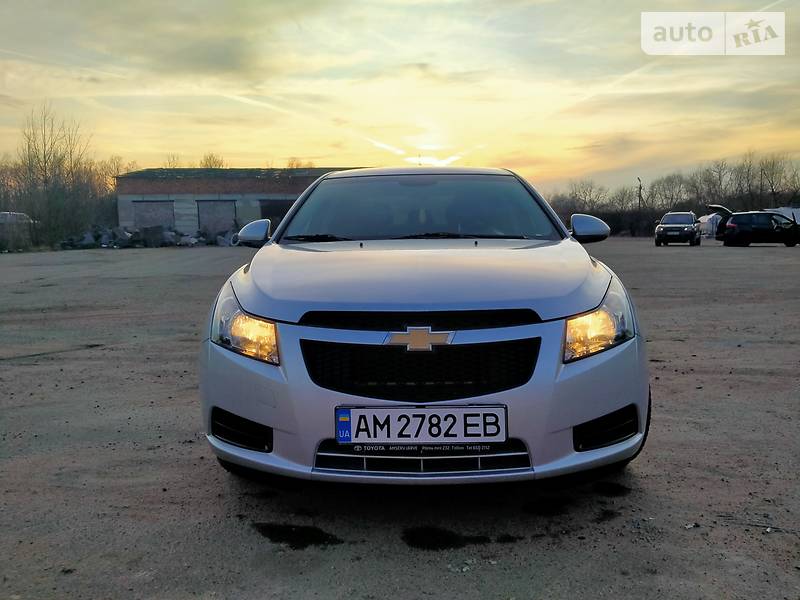 Седан Chevrolet Cruze 2011 в Житомирі фото 12 Седан Chevrolet Cruze 2011 в Житомирі