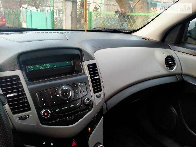 Седан Chevrolet Cruze 2011 в Житомирі фото 17 Седан Chevrolet Cruze 2011 в Житомирі