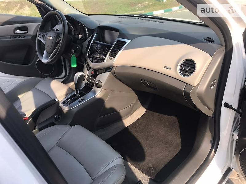 Седан Chevrolet Cruze 2010 в Бродах