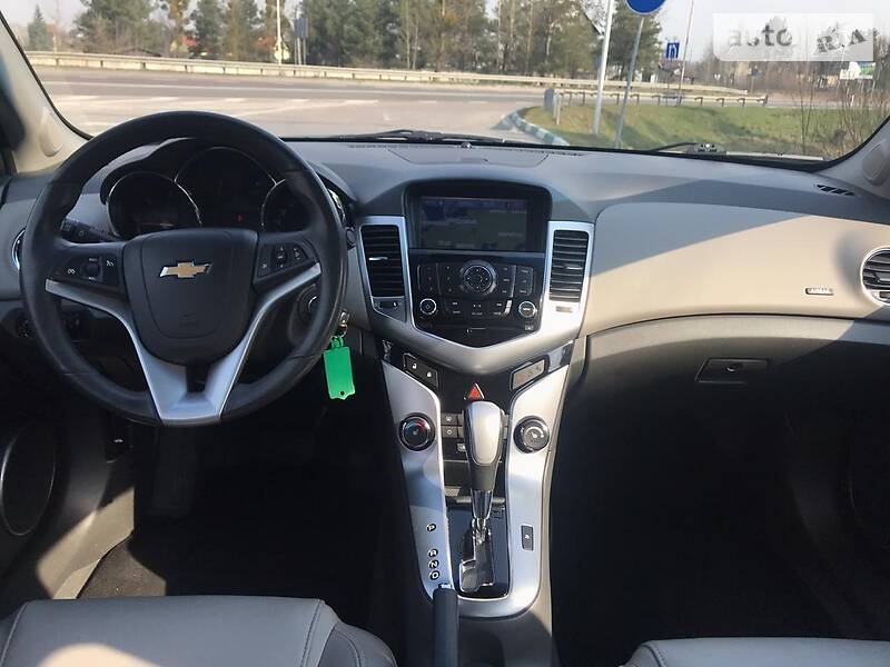 Седан Chevrolet Cruze 2010 в Бродах