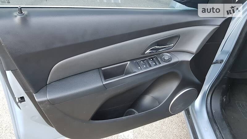 Седан Chevrolet Cruze 2008 в Києві
