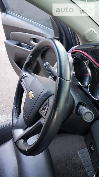 Седан Chevrolet Cruze 2008 в Києві