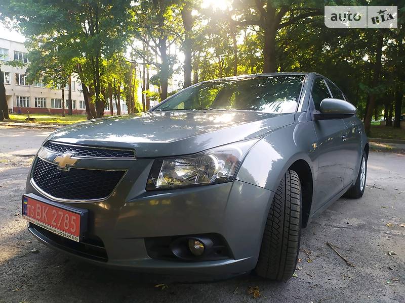 Седан Chevrolet Cruze 2010 в Радехові