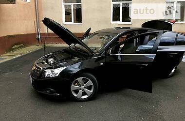 Седан Chevrolet Cruze 2011 в Калуше