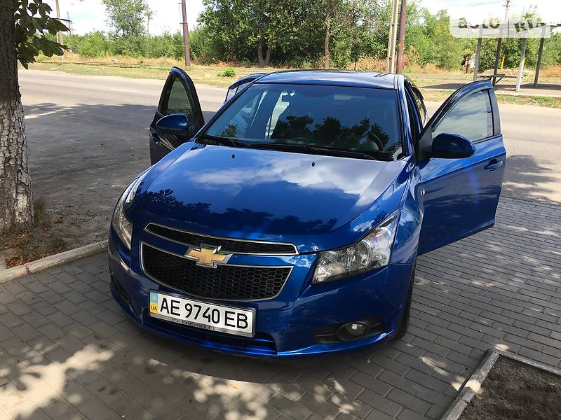 Седан Chevrolet Cruze 2010 в Кривом Роге