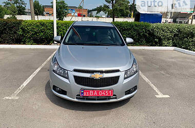 Седан Chevrolet Cruze 2011 в Полтаве