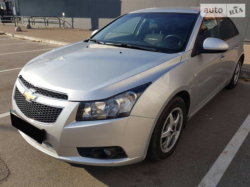 Седан Chevrolet Cruze 2011 в Киеве