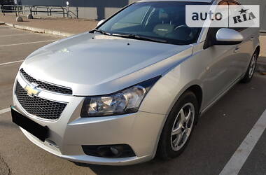 Седан Chevrolet Cruze 2011 в Киеве