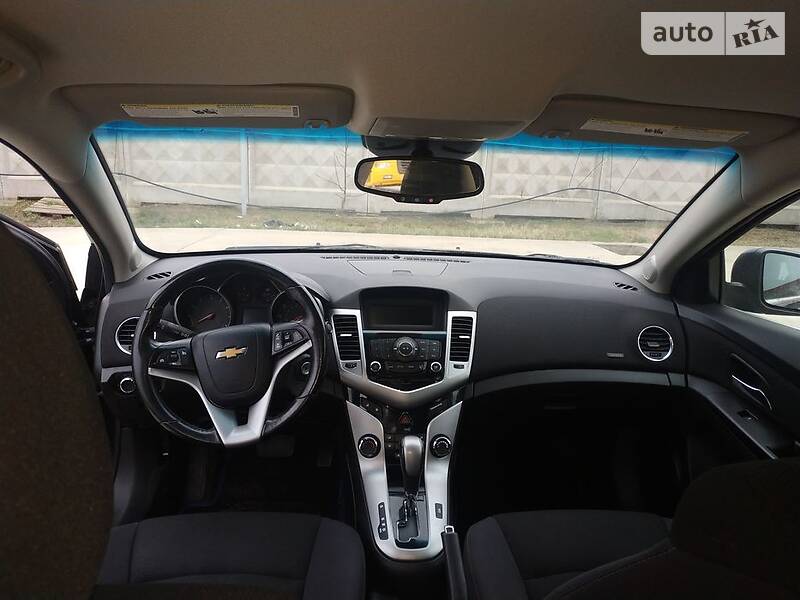 Седан Chevrolet Cruze 2014 в Черноморске