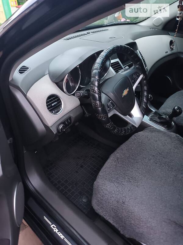 Седан Chevrolet Cruze 2009 в Львове фото 10 Седан Chevrolet Cruze 2009 в Львове