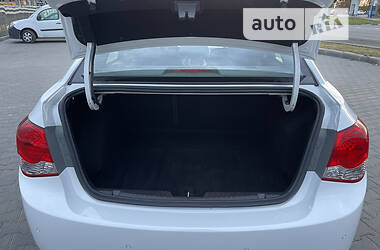 Седан Chevrolet Cruze 2010 в 