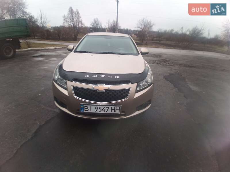Седан Chevrolet Cruze 2010 в Кобеляках