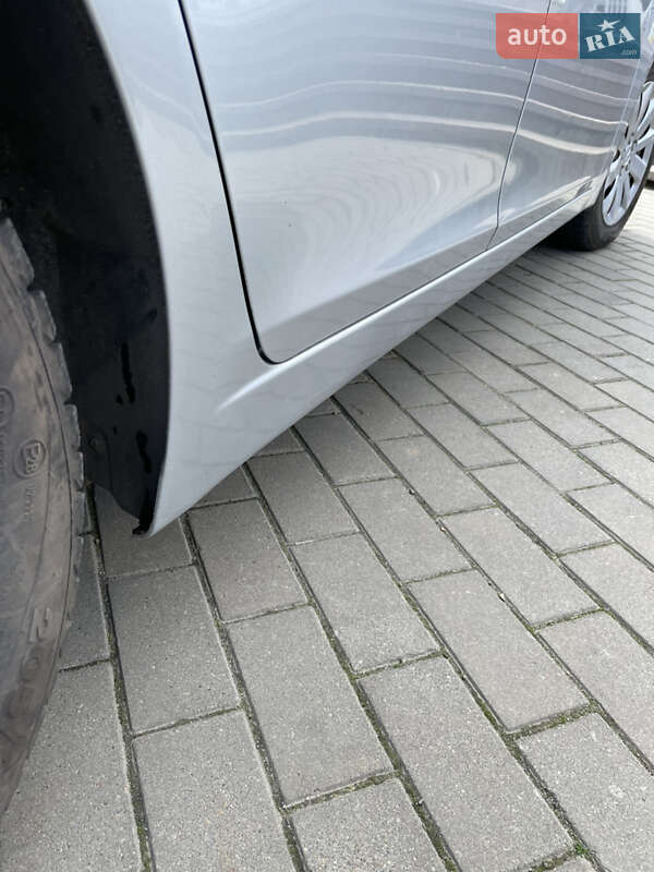 Седан Chevrolet Cruze 2012 в Болграді