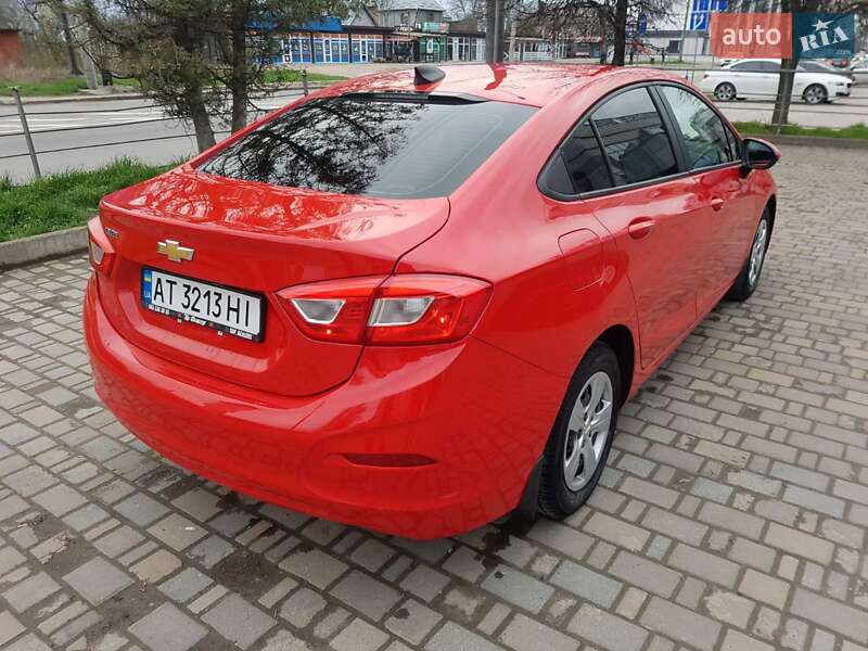 Седан Chevrolet Cruze 2016 в Ивано-Франковске