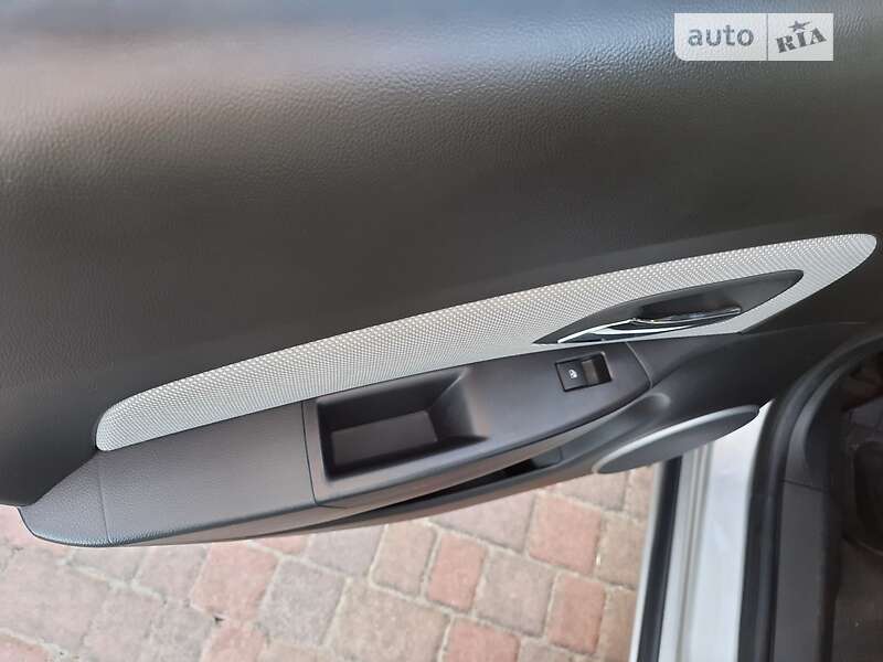 Седан Chevrolet Cruze 2010 в Черкассах фото 7 Седан Chevrolet Cruze 2010 в Черкассах